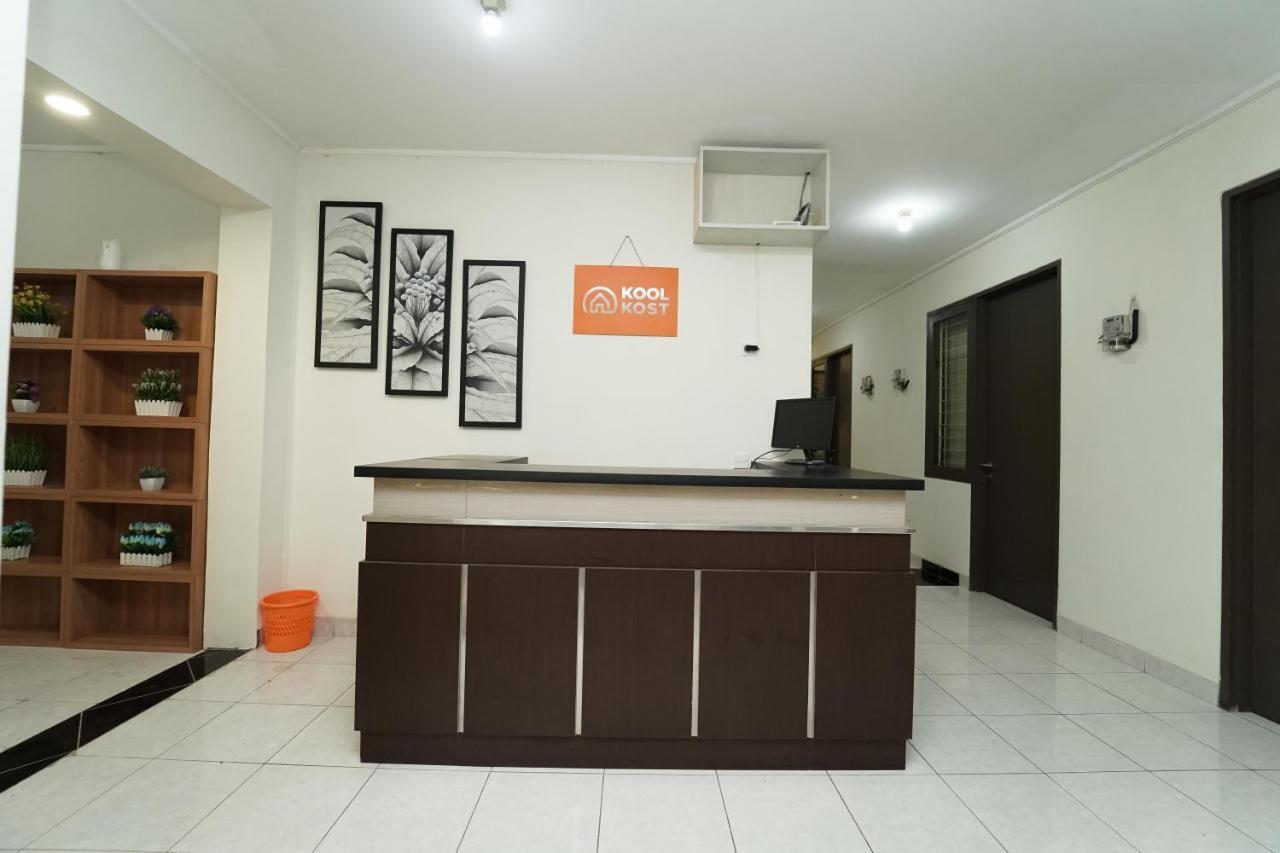 Koolkost Near Universitas Prasetiya Mulya Pagedangan Exterior foto