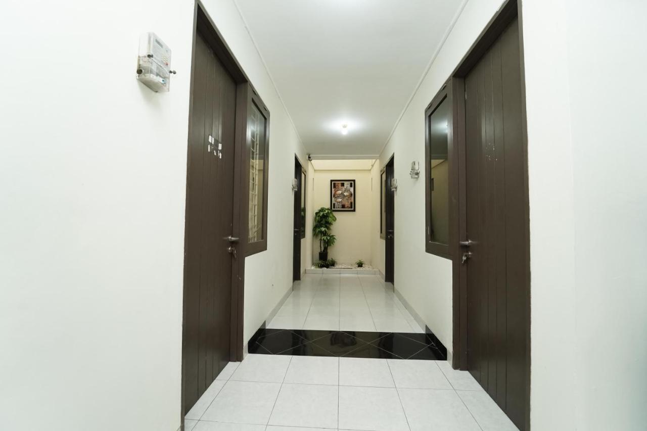 Koolkost Near Universitas Prasetiya Mulya Pagedangan Exterior foto